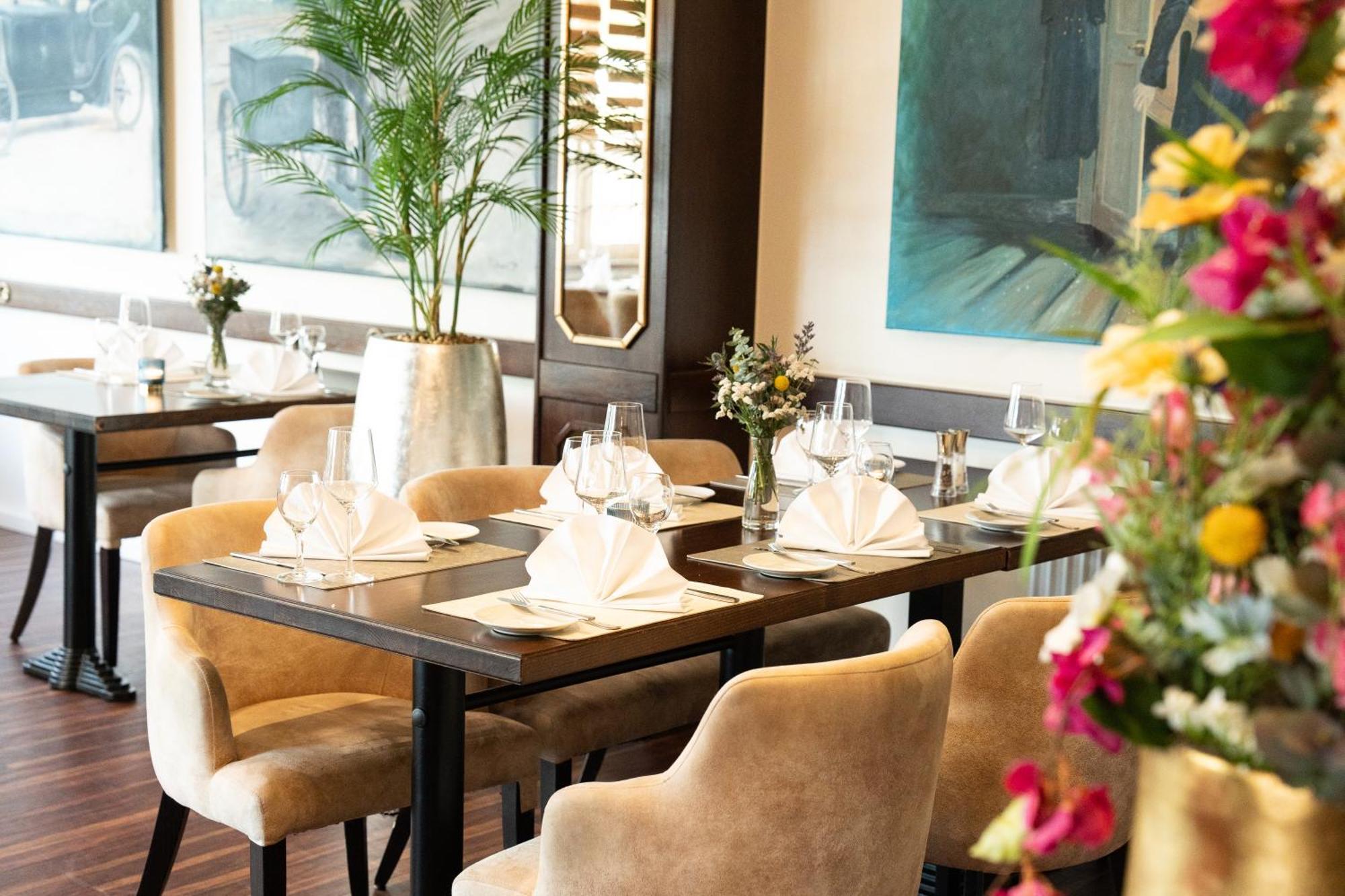 Hotel Zur Post - Economy Rooms Garrel Экстерьер фото